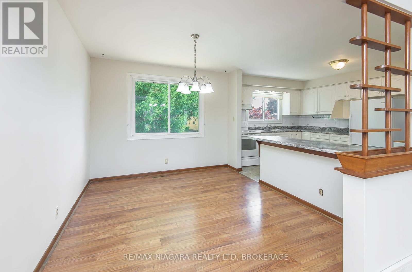 Photo 13 of 800 Ferndale Avenue, Fort Erie ON