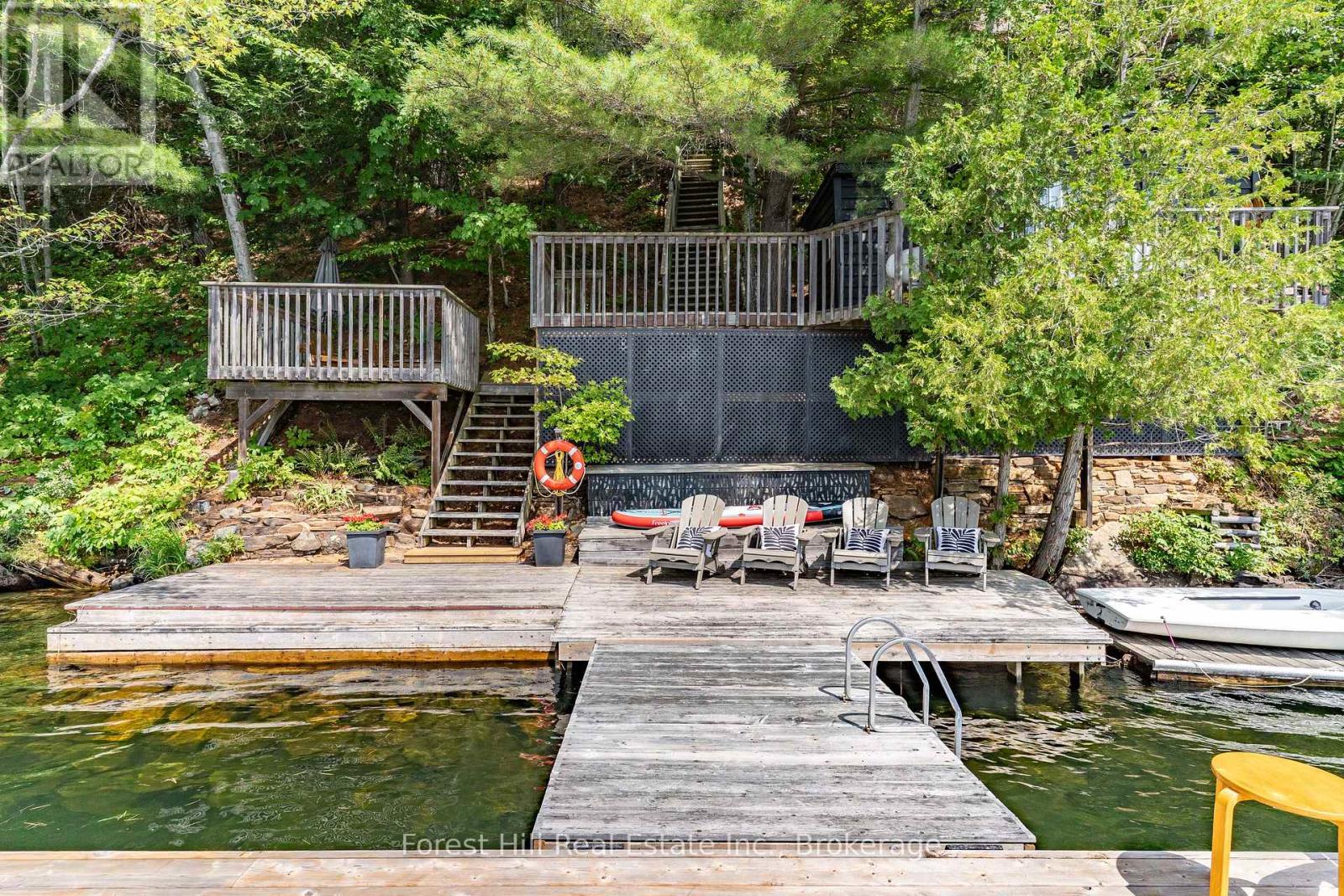Photo 13 of 29 2324 Hwy 141 Beaumont Bay Rd Road, Muskoka Lakes ON
