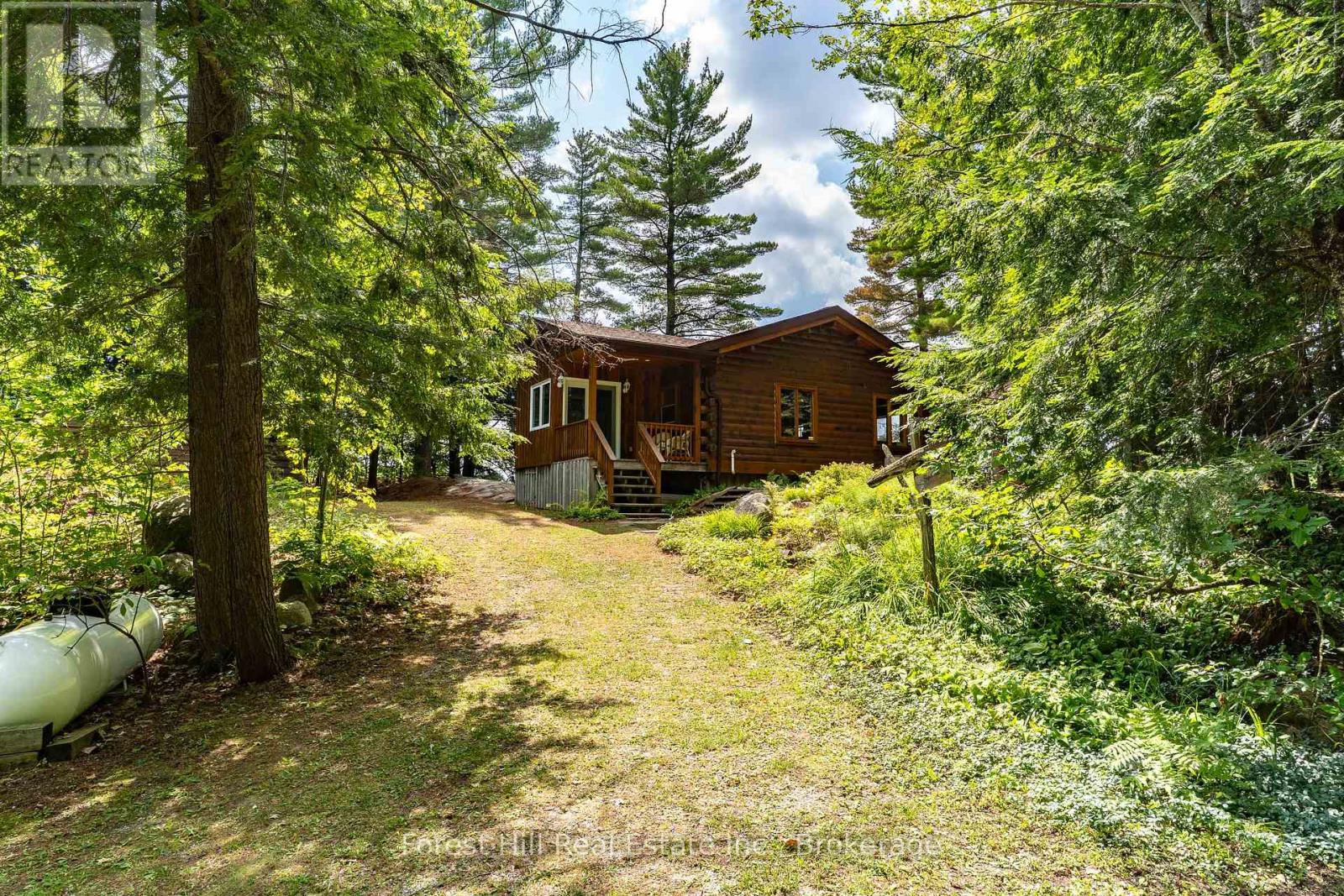 Photo 19 of 29 2324 Hwy 141 Beaumont Bay Rd Road, Muskoka Lakes ON