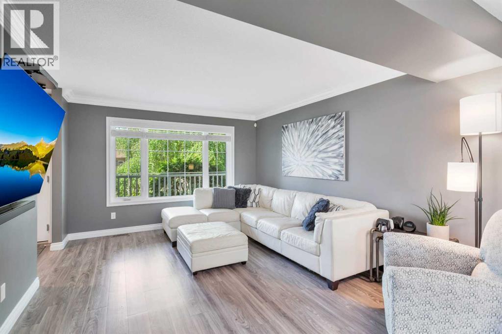 Photo 8 of 116 Armitage Close, Red Deer AB