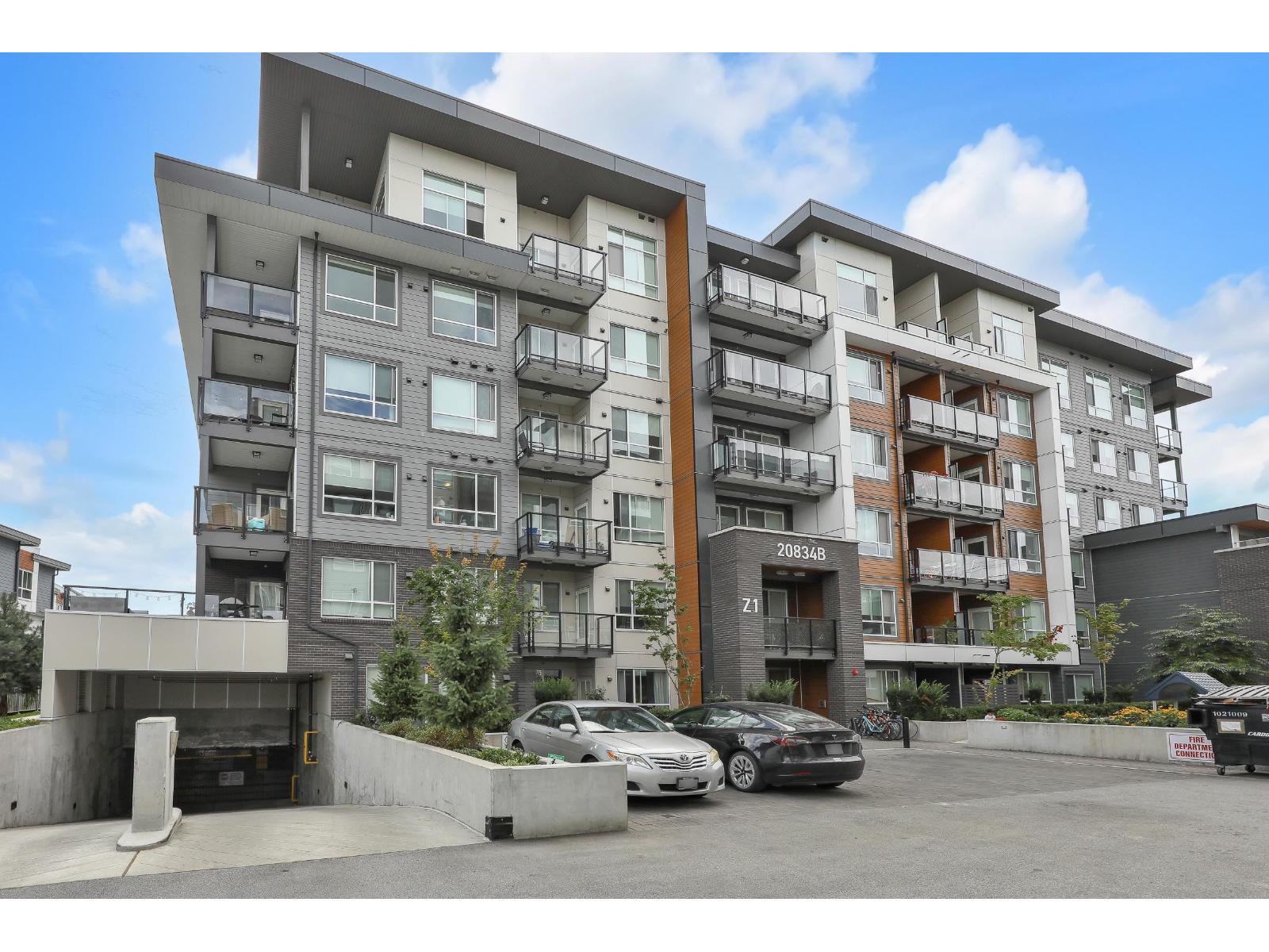 Photo 1 of B 508 20834 80 Avenue, Langley BC