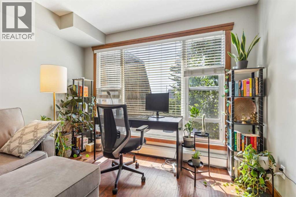Single Family House for Sale in    Avenue SW Windsor Park Calgary 