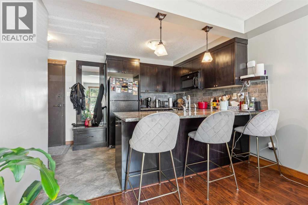 Single Family House for Sale in    Avenue SW Windsor Park Calgary 