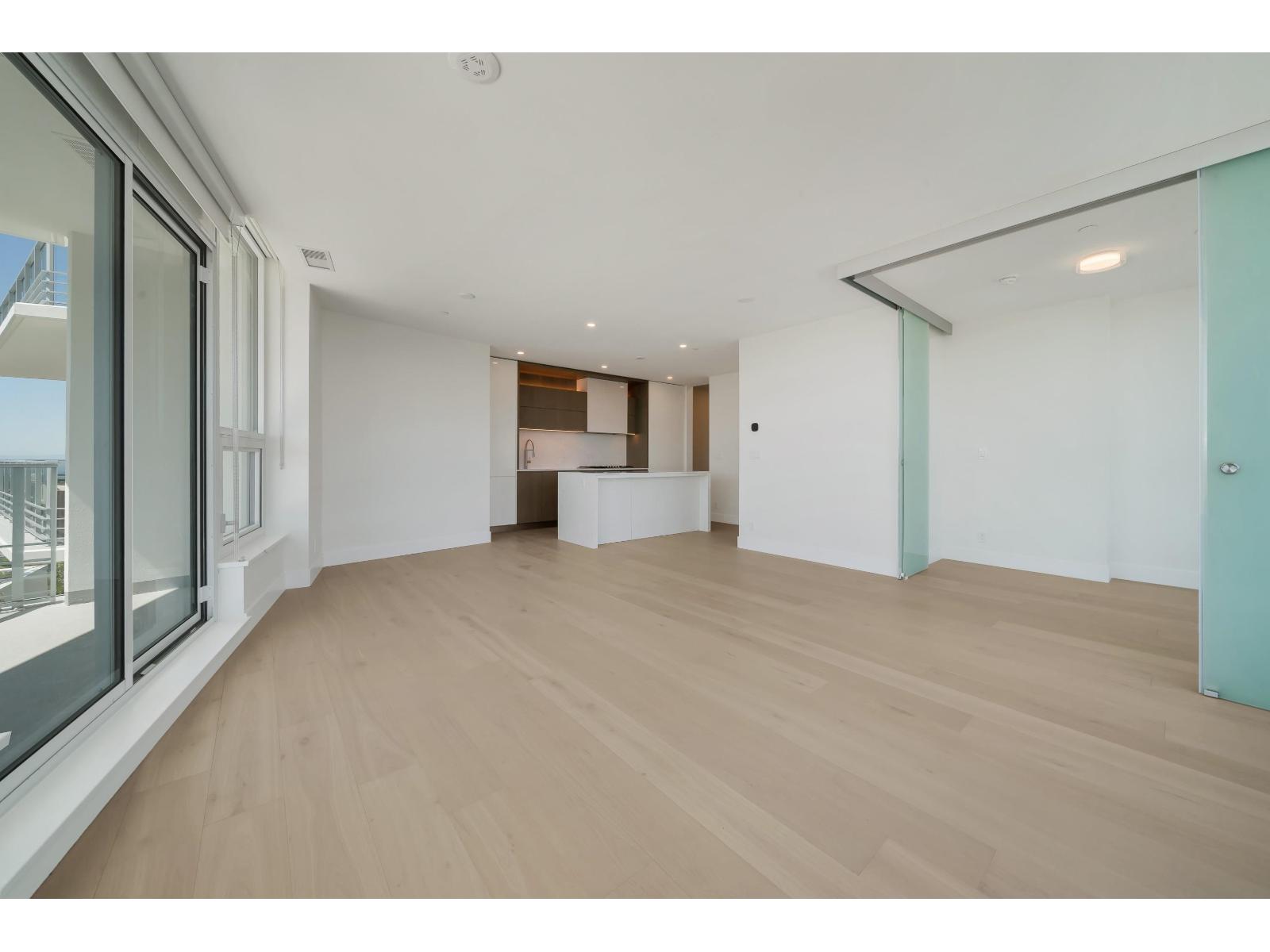 Photo 13 of 604 1342 Johnston Road, White Rock BC