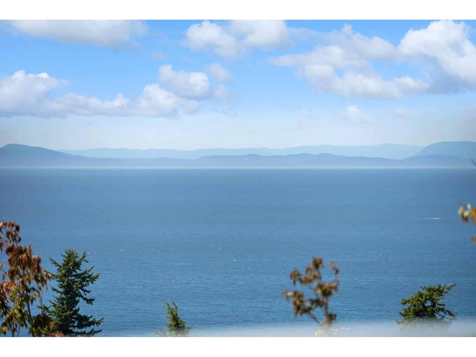 Photo 29 of 604 1342 Johnston Road, White Rock BC