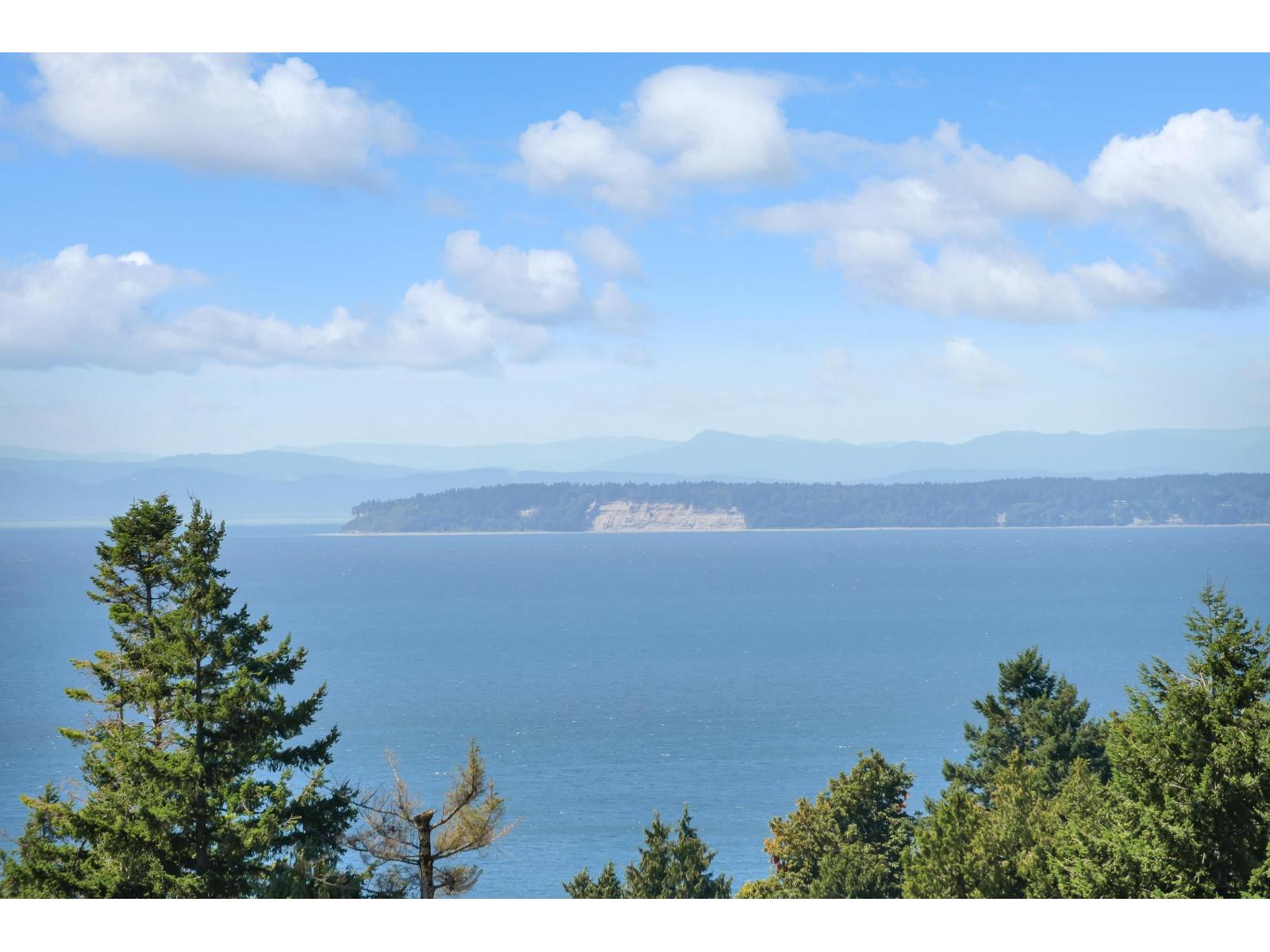 Photo 31 of 604 1342 Johnston Road, White Rock BC