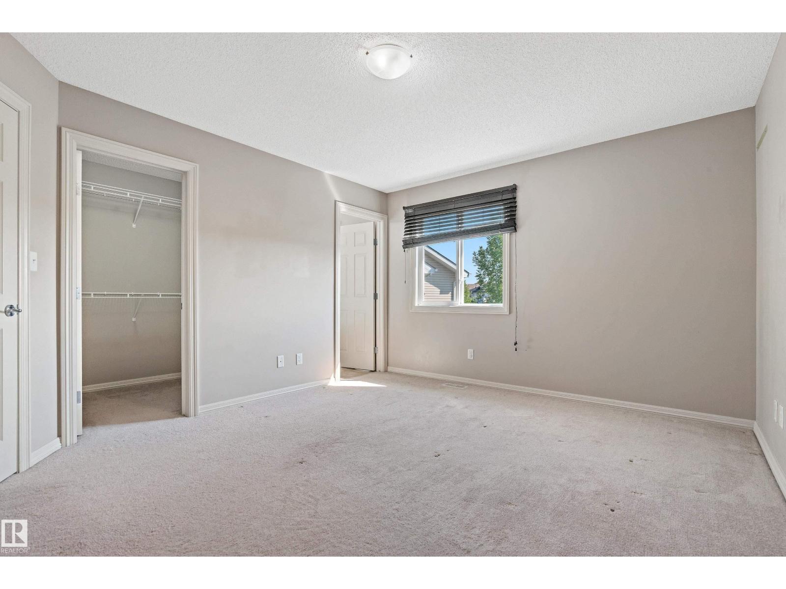 Photo 5 of 1301 Cunningham Dr Sw, Edmonton AB