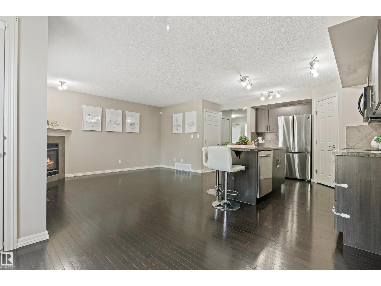 Photo 15 of 1301 Cunningham Dr Sw, Edmonton AB