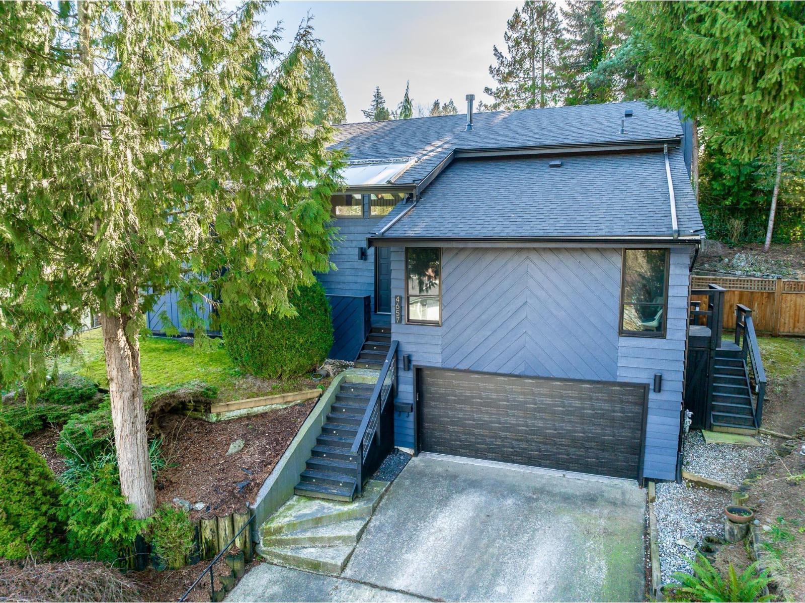 Photo 3 of 4657 208 A Street, Langley BC