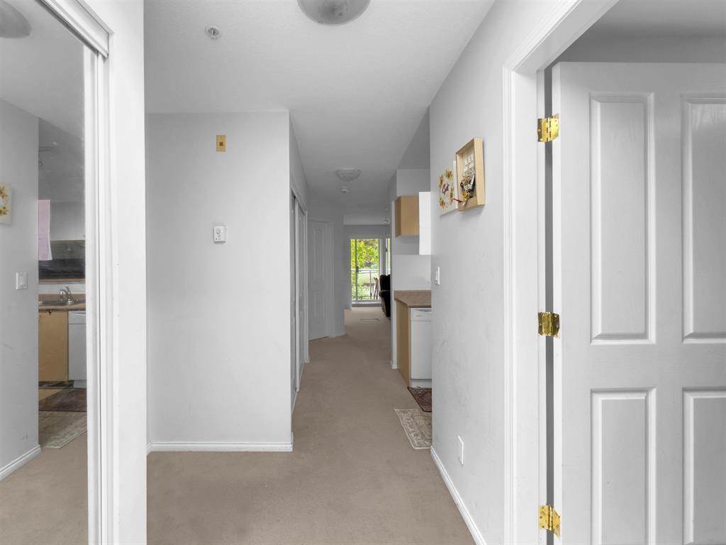 Photo 11 of 24 9977 138 Street, Surrey BC