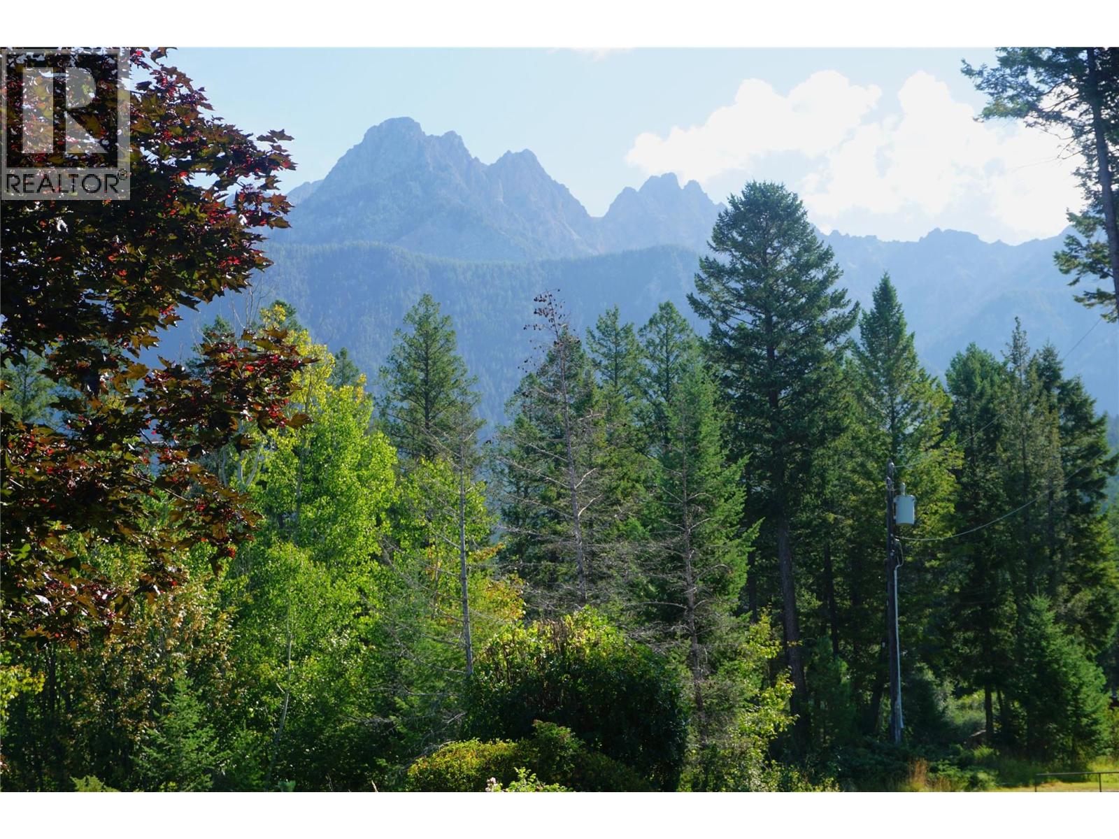 5011 Fairway Drive, Fairmont Hot Springs