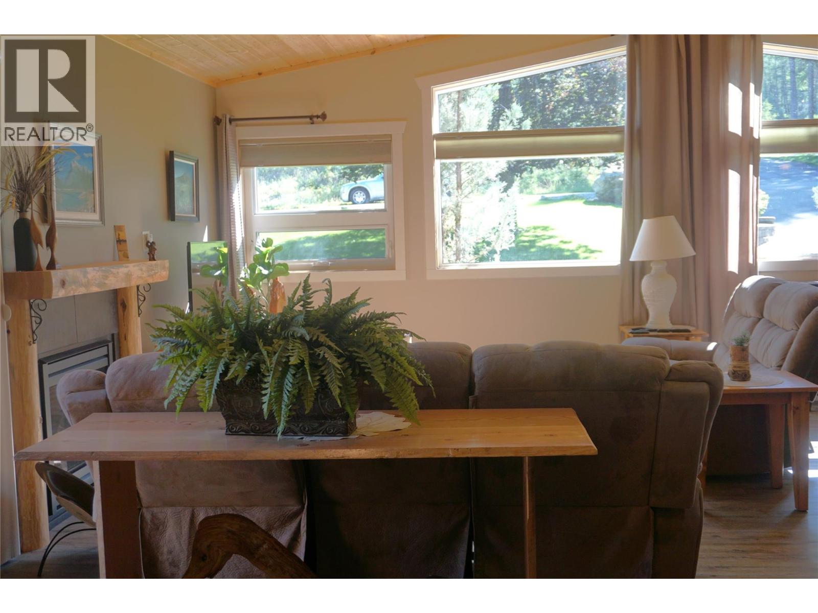 5011 Fairway Drive, Fairmont Hot Springs