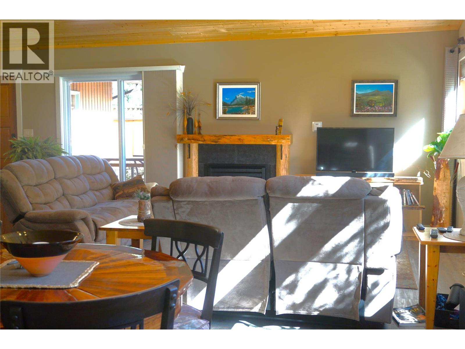 5011 Fairway Drive, Fairmont Hot Springs