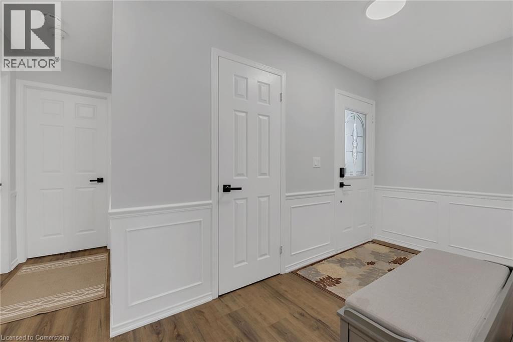 Photo 20 of 4473 Christopher Court, Beamsville ON
