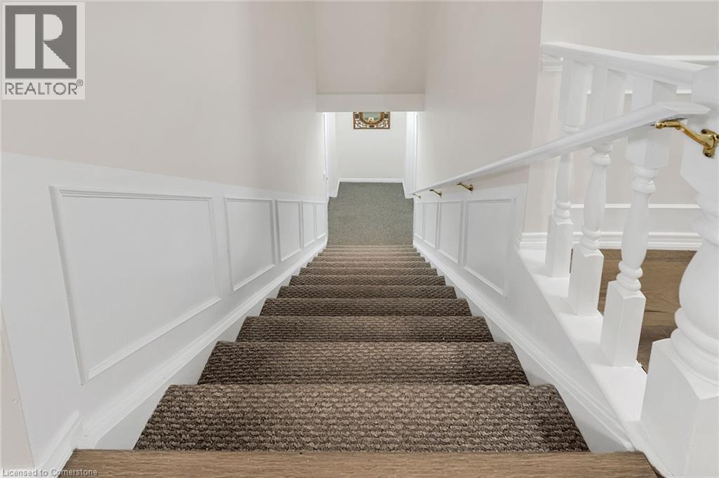 Photo 27 of 4473 Christopher Court, Beamsville ON