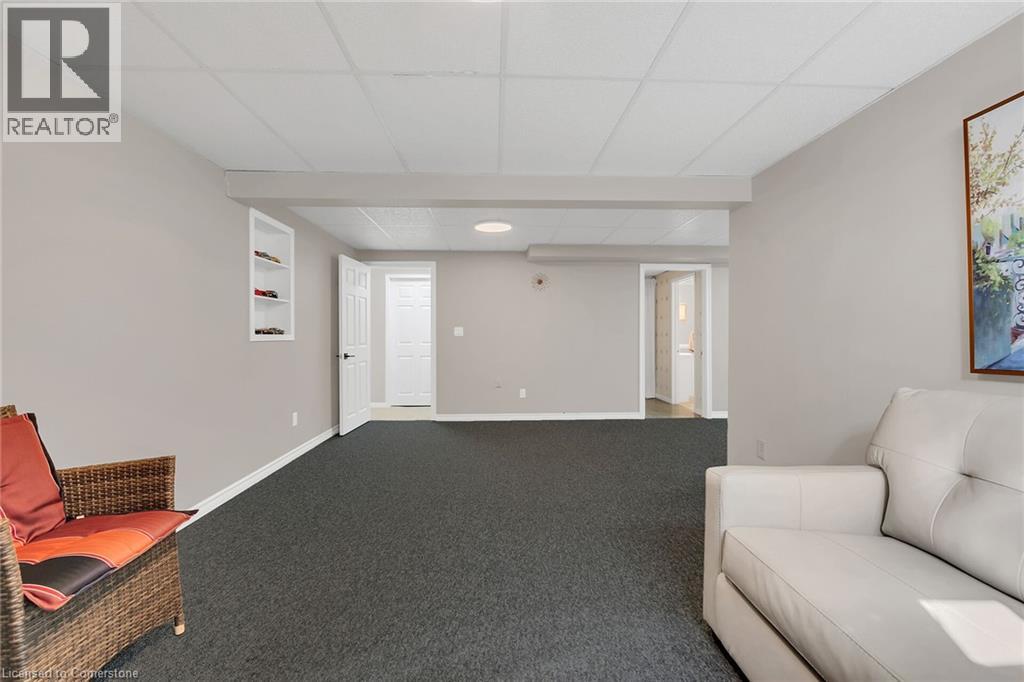 Photo 25 of 4473 Christopher Court, Beamsville ON