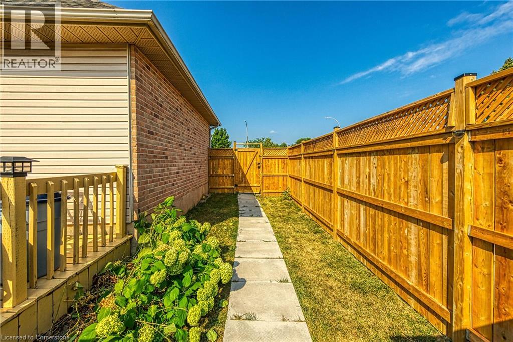 Photo 40 of 4473 Christopher Court, Beamsville ON
