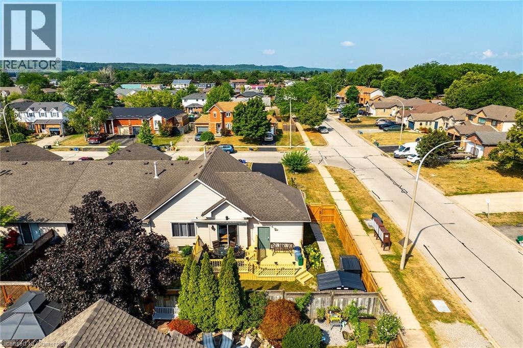 Photo 16 of 4473 Christopher Court, Beamsville ON
