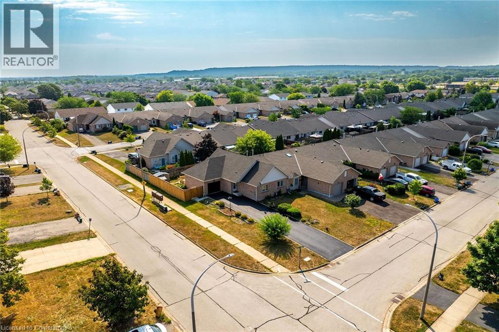 Photo 22 of 4473 Christopher Court, Beamsville ON