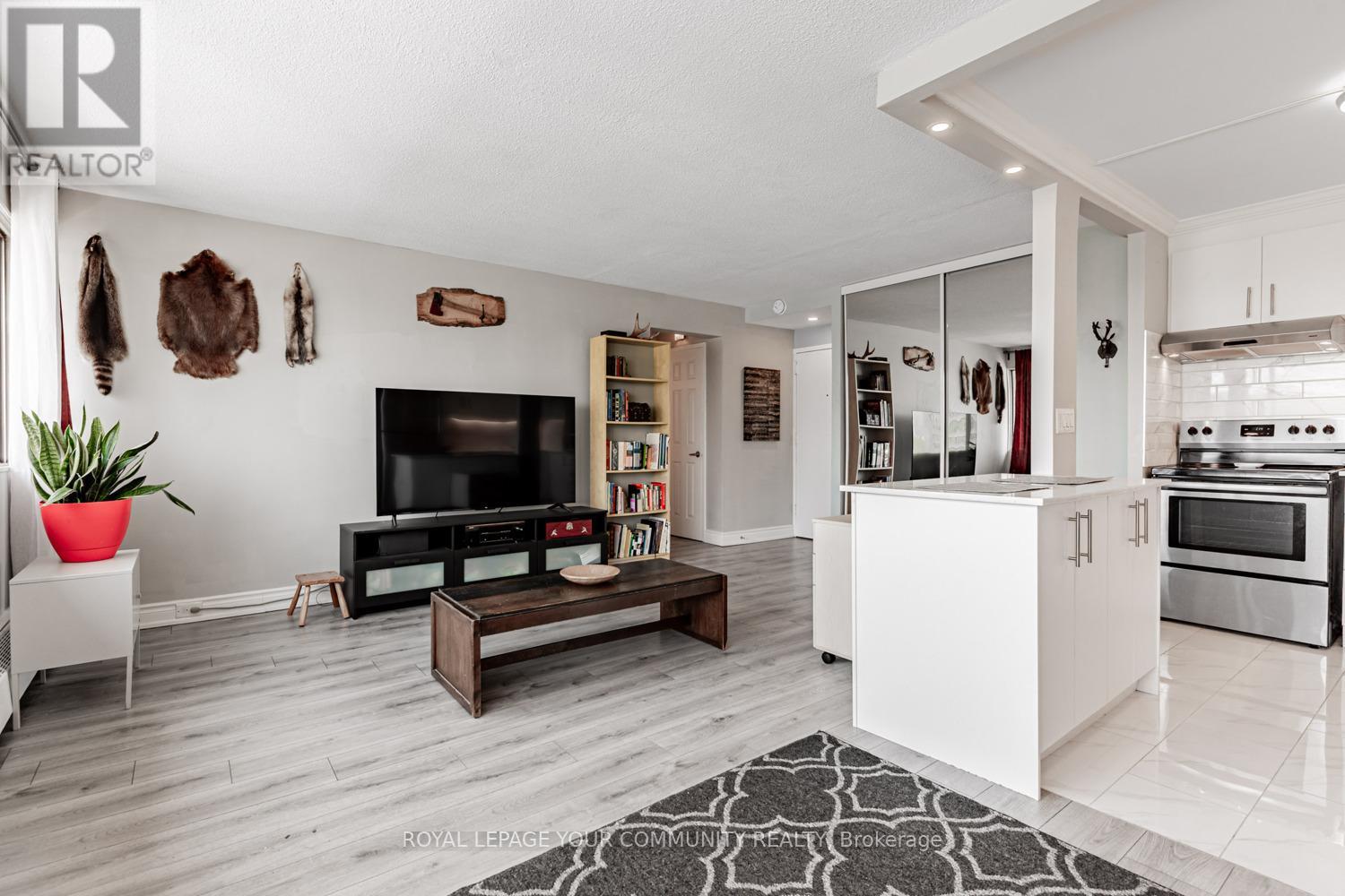 Photo 28 of 912 10 Sunny Glenway, Toronto ON