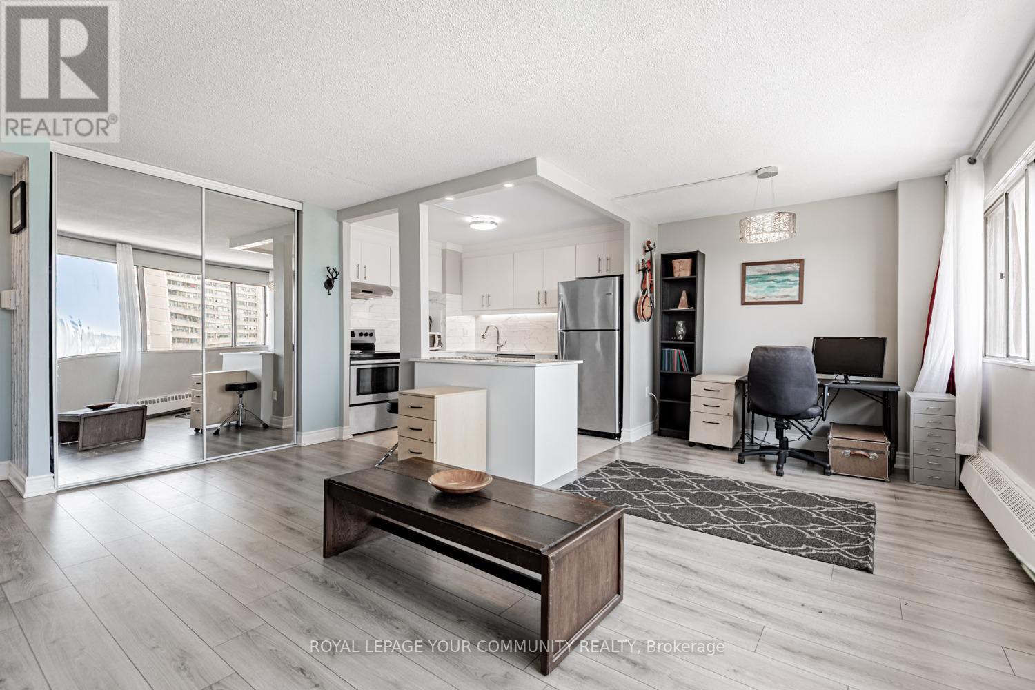 Photo 17 of 912 10 Sunny Glenway, Toronto ON