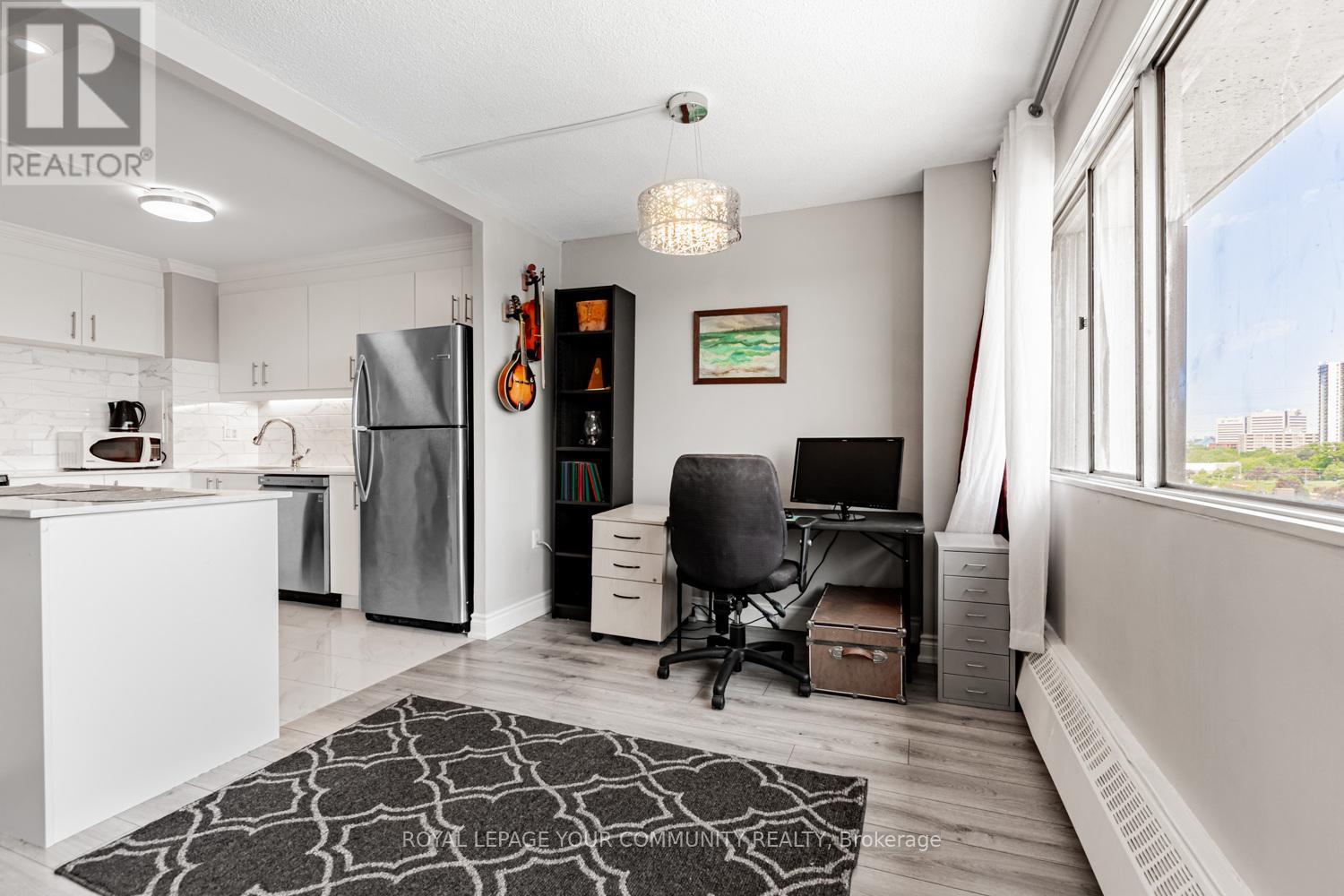Photo 25 of 912 10 Sunny Glenway, Toronto ON