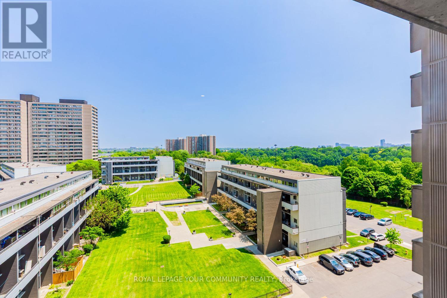 Photo 11 of 912 10 Sunny Glenway, Toronto ON