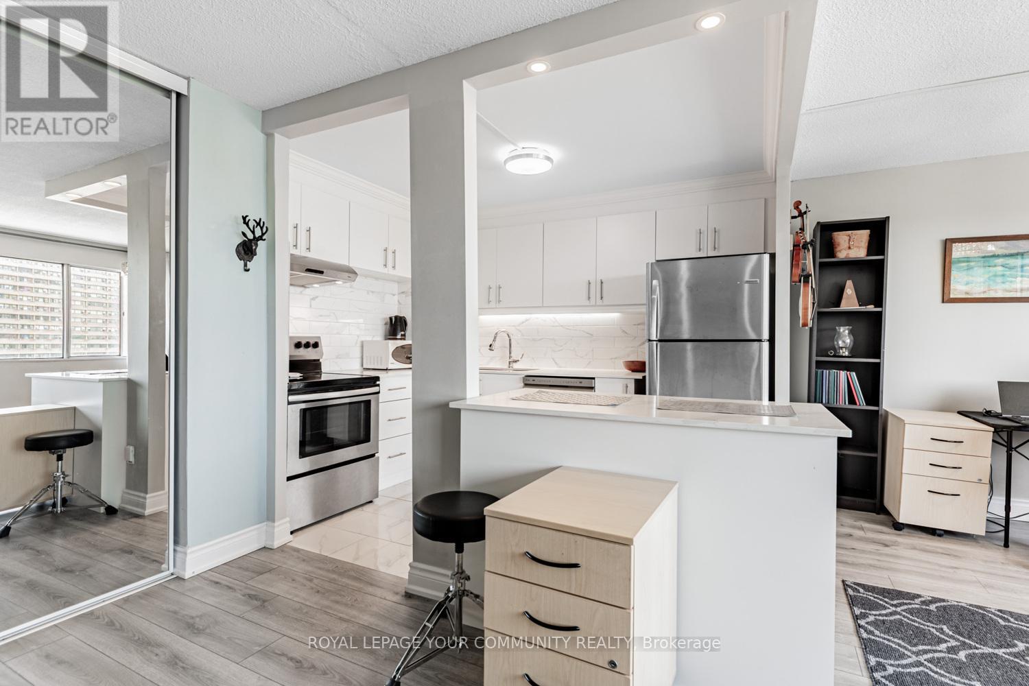 Photo 27 of 912 10 Sunny Glenway, Toronto ON