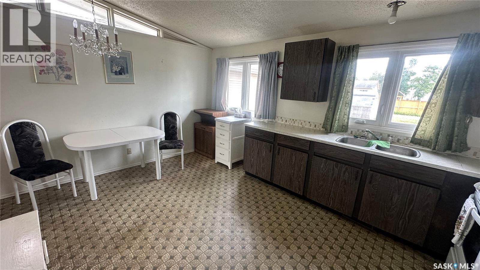Photo 22 of 1004 96th Avenue W, Tisdale SK
