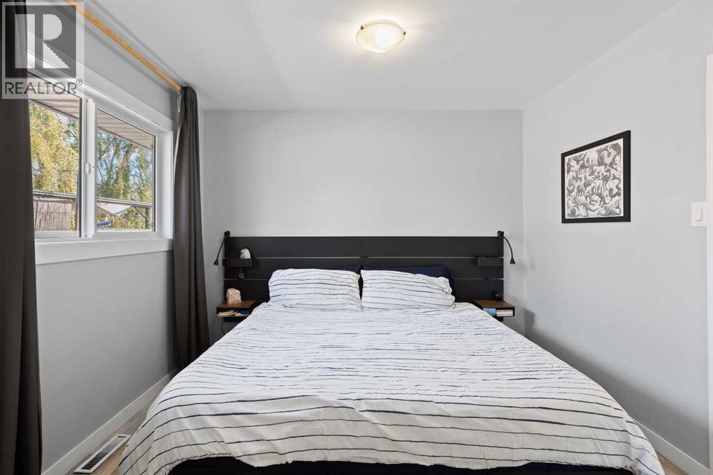 Single Family House Bungalow for Sale in  Lynnwood Drive SE Ogden Calgary 