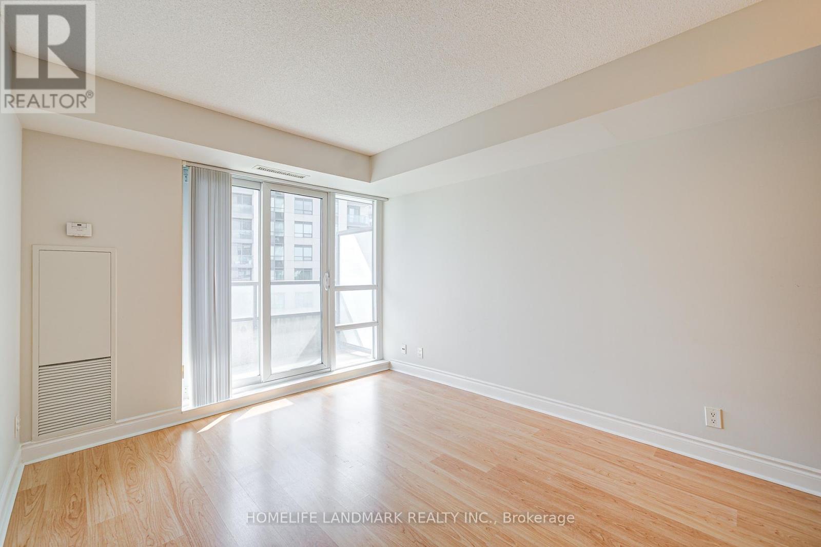 Photo 15 of 311 75 South Town Centre Boulevard, Markham ON