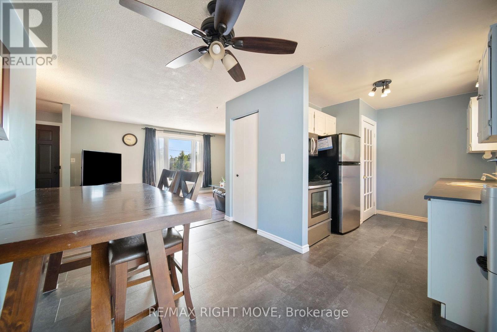Photo 9 of 3 Westmount Drive N, Orillia ON