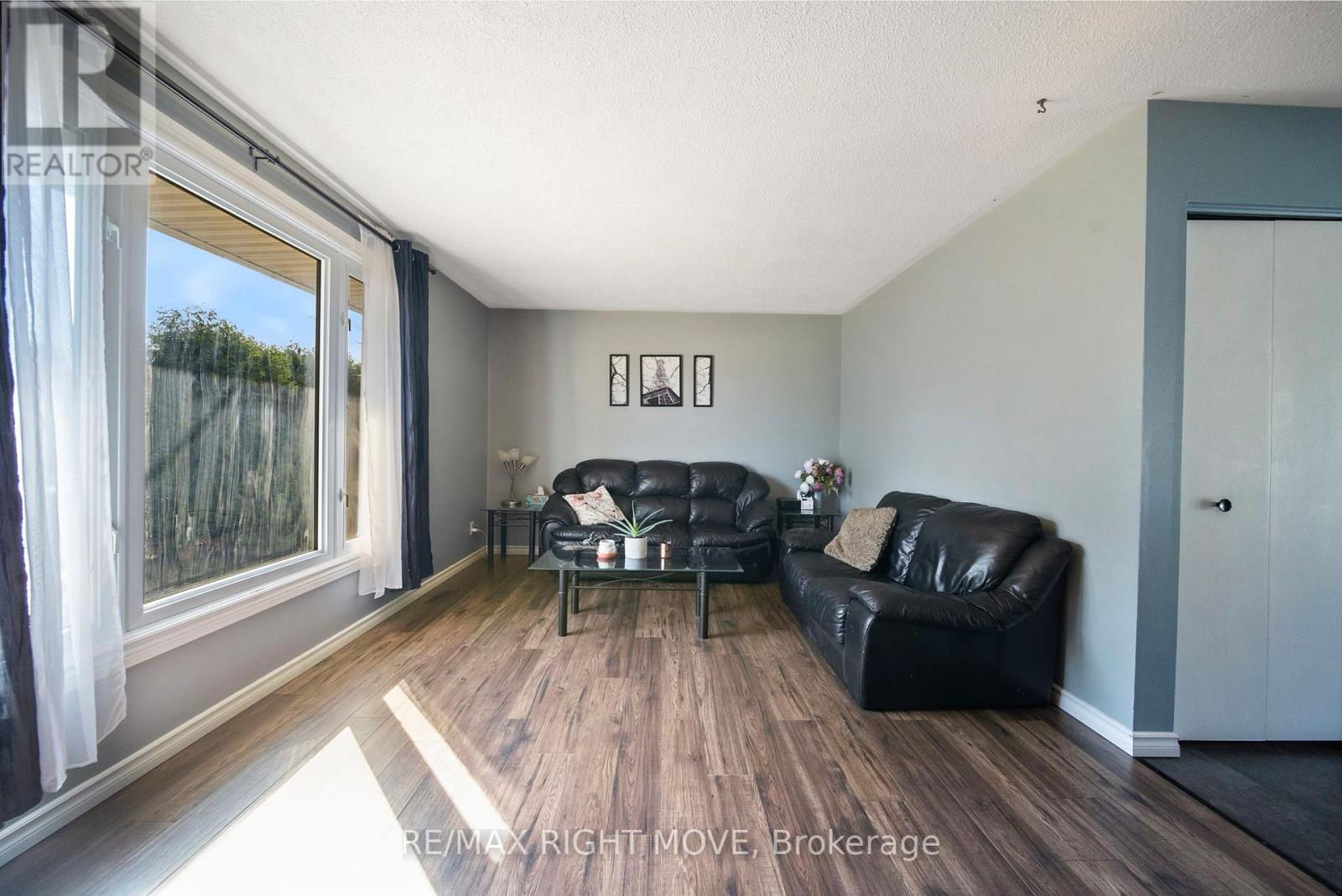 Photo 16 of 3 Westmount Drive N, Orillia ON