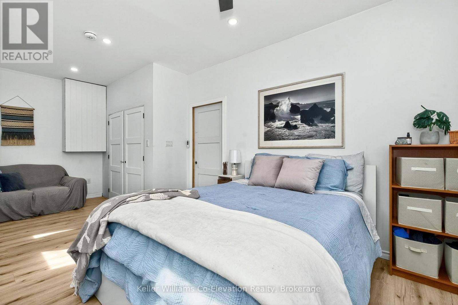 Photo 11 of 19 Vics Road, Midland ON
