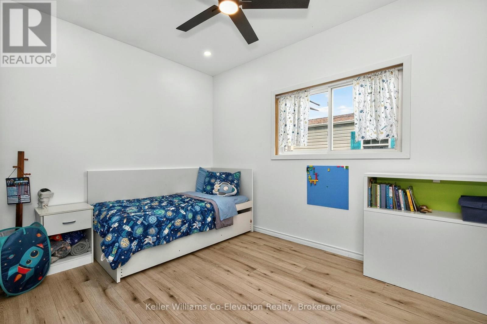 Photo 12 of 19 Vics Road, Midland ON