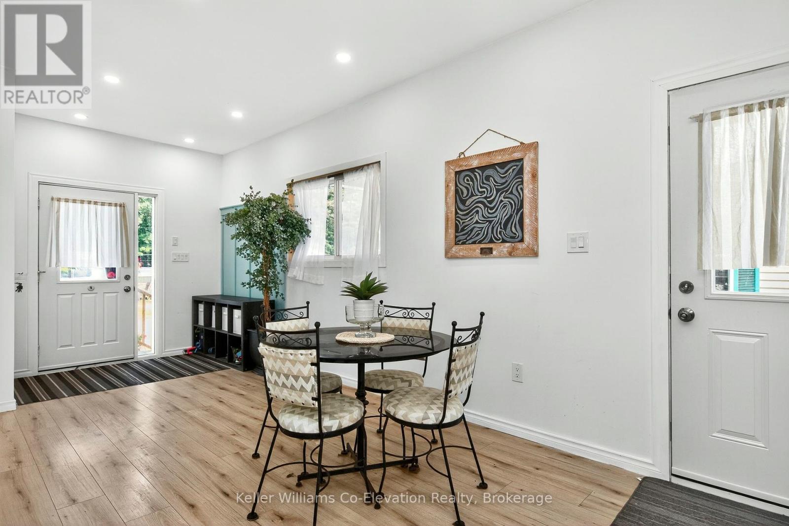 Photo 5 of 19 Vics Road, Midland ON