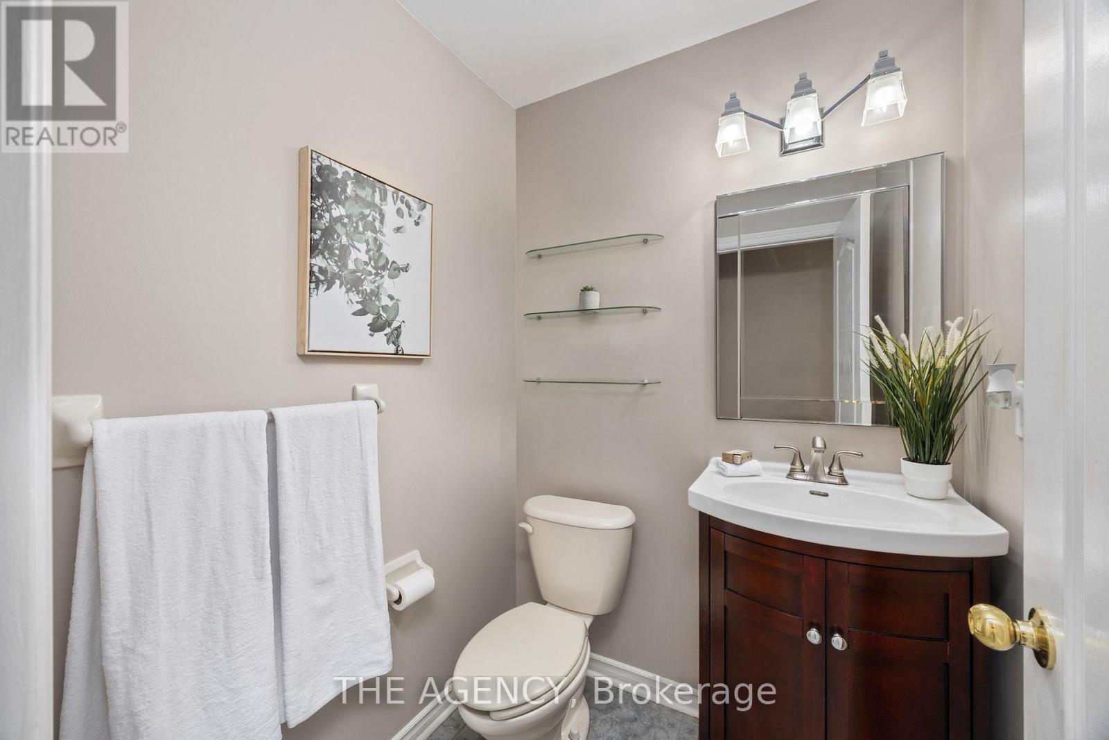Photo 20 of 1 Applegrove Court, Brampton ON