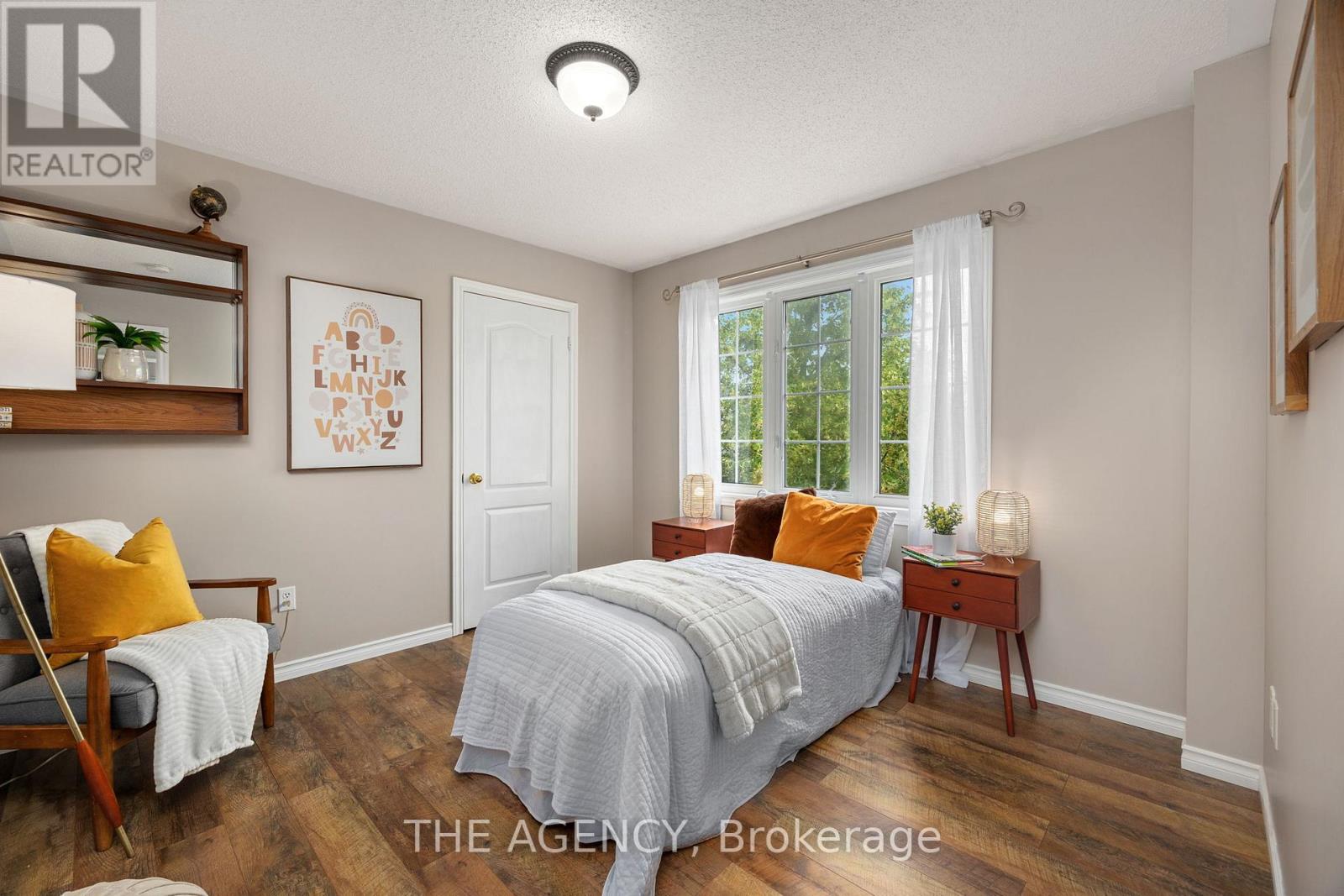Photo 14 of 1 Applegrove Court, Brampton ON
