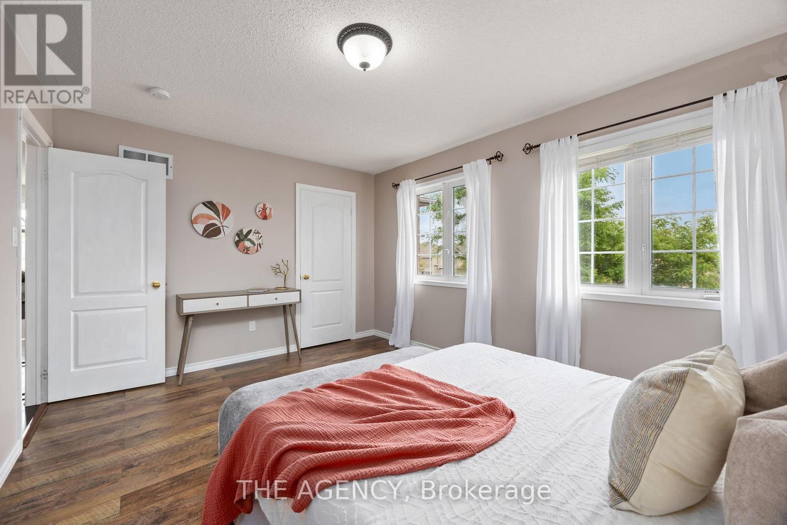 Photo 15 of 1 Applegrove Court, Brampton ON