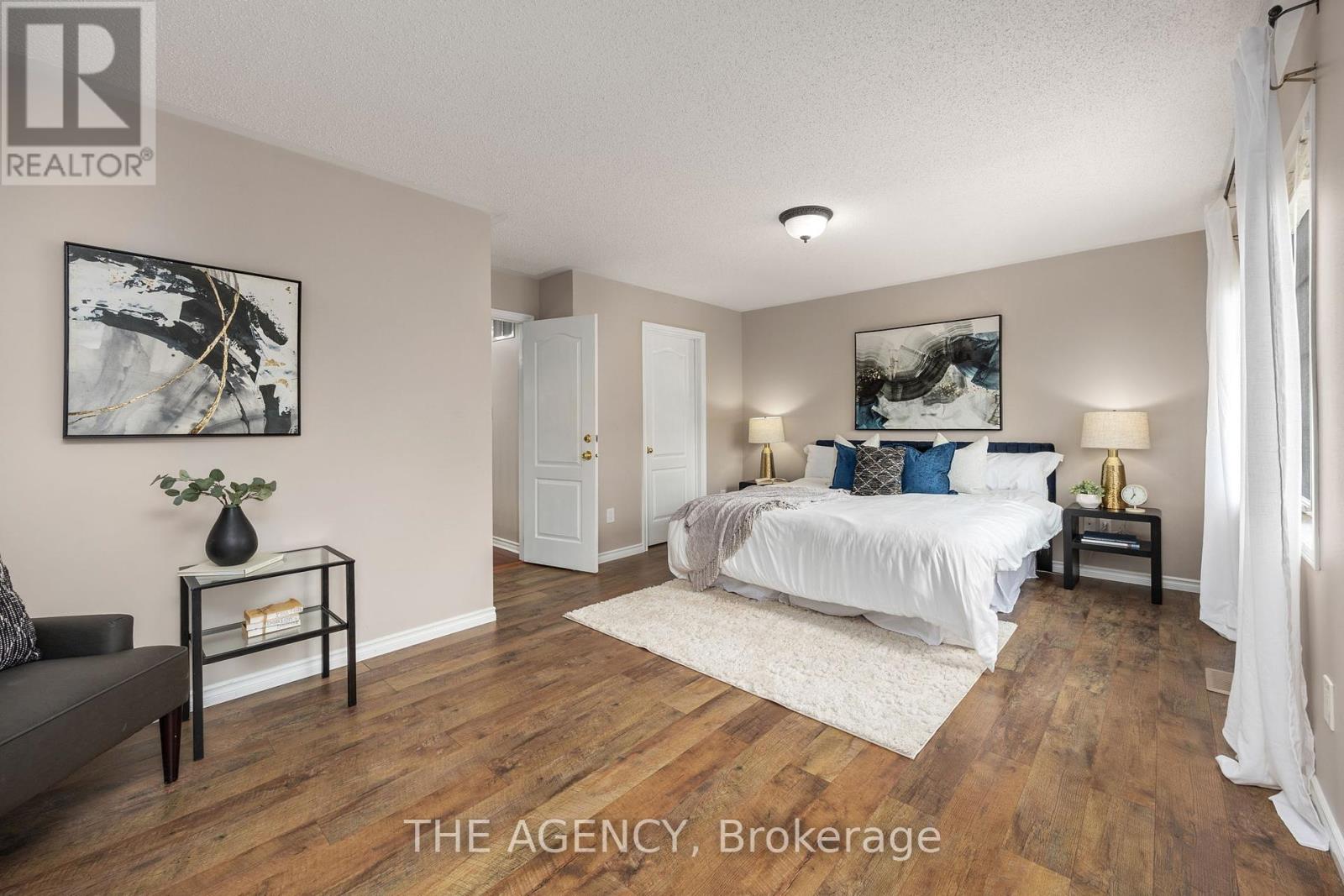 Photo 12 of 1 Applegrove Court, Brampton ON