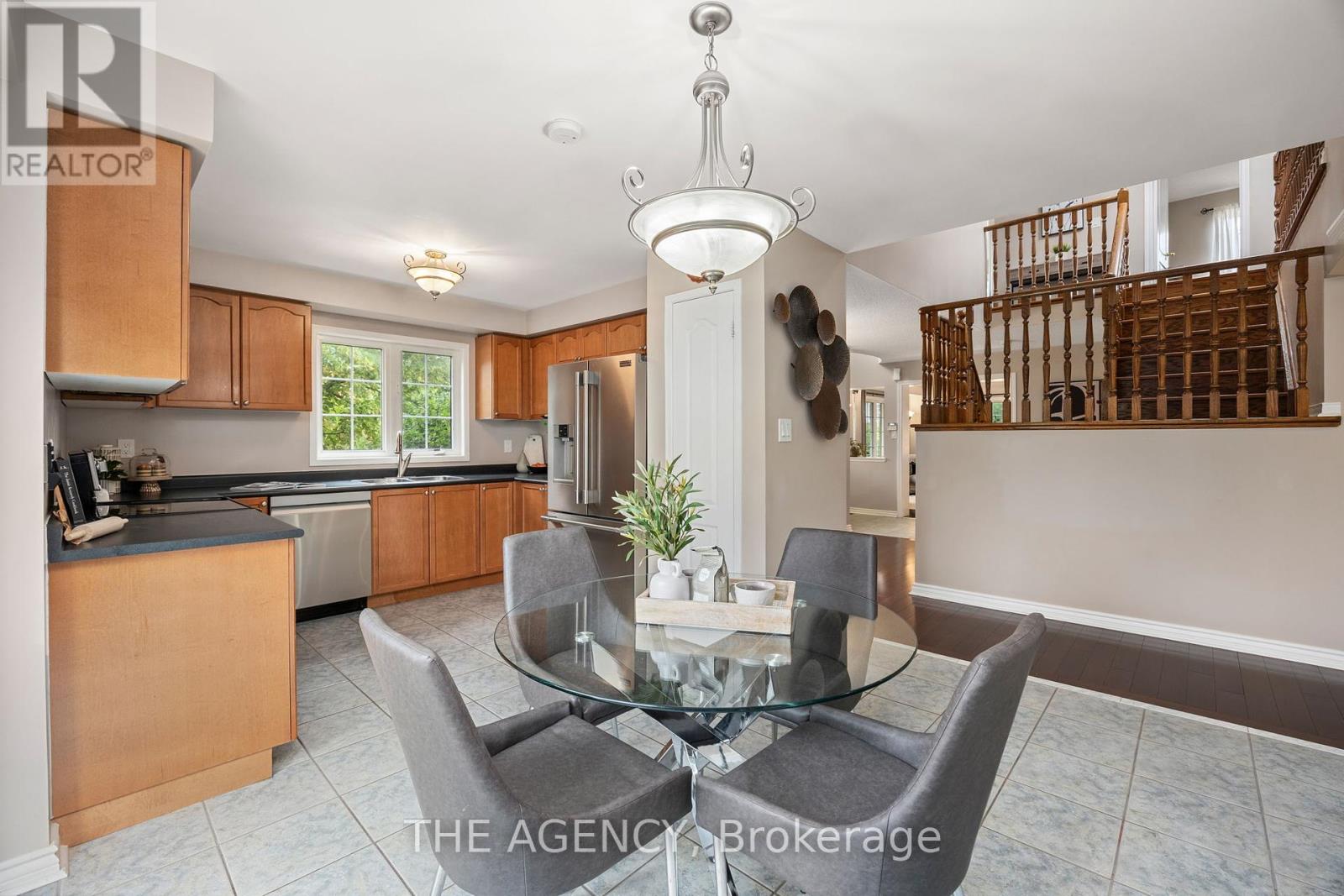 Photo 25 of 1 Applegrove Court, Brampton ON