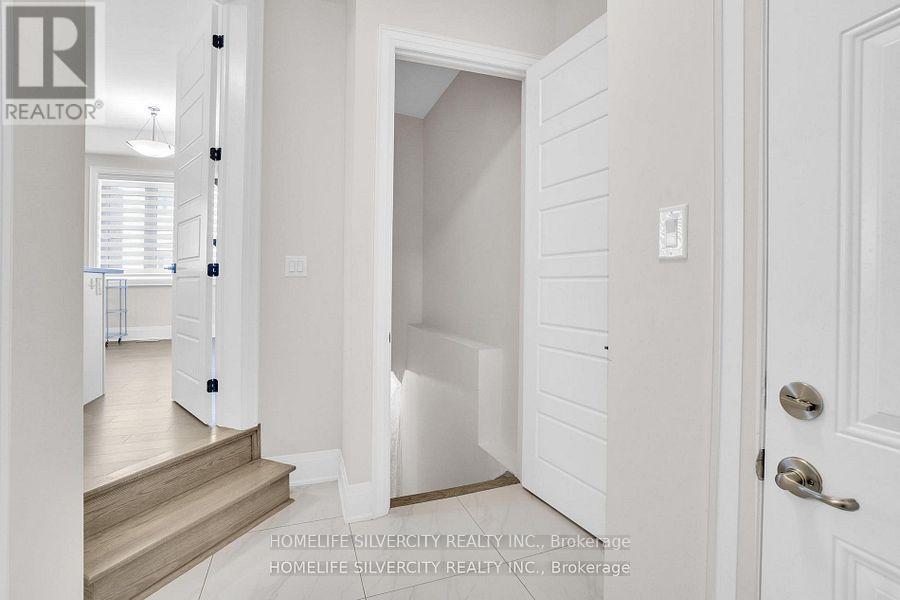 Photo 38 of 43 Michener Drive, Brampton ON