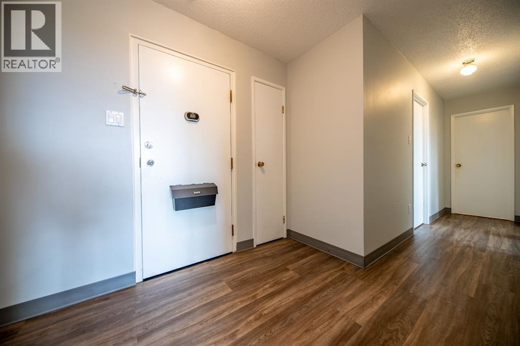 Photo 10 of 405 10230 106 Avenue, Grande Prairie AB