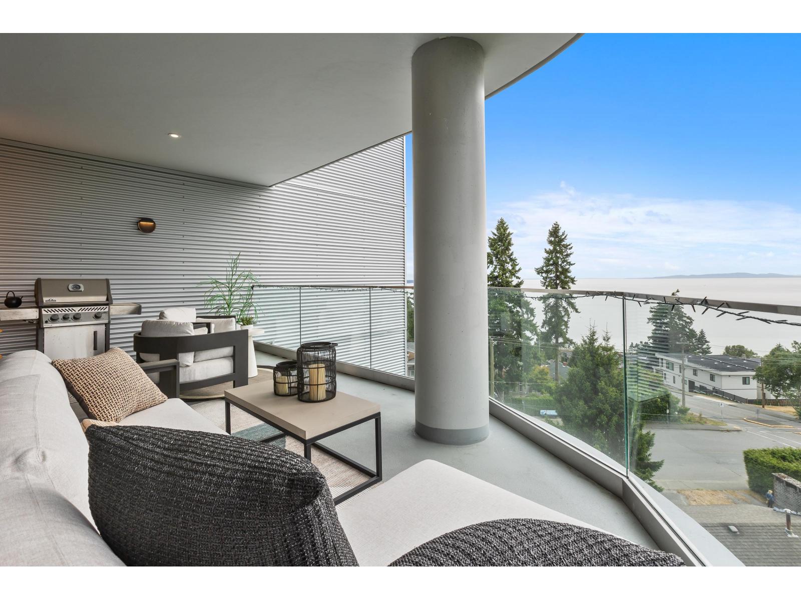 Photo 32 of 602 14825 Thrift Avenue, White Rock BC