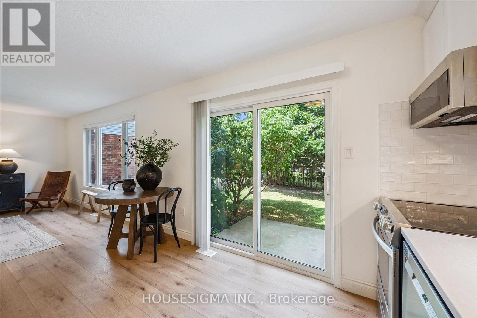 Photo 13 of 47 Marsh Crescent, Guelph ON