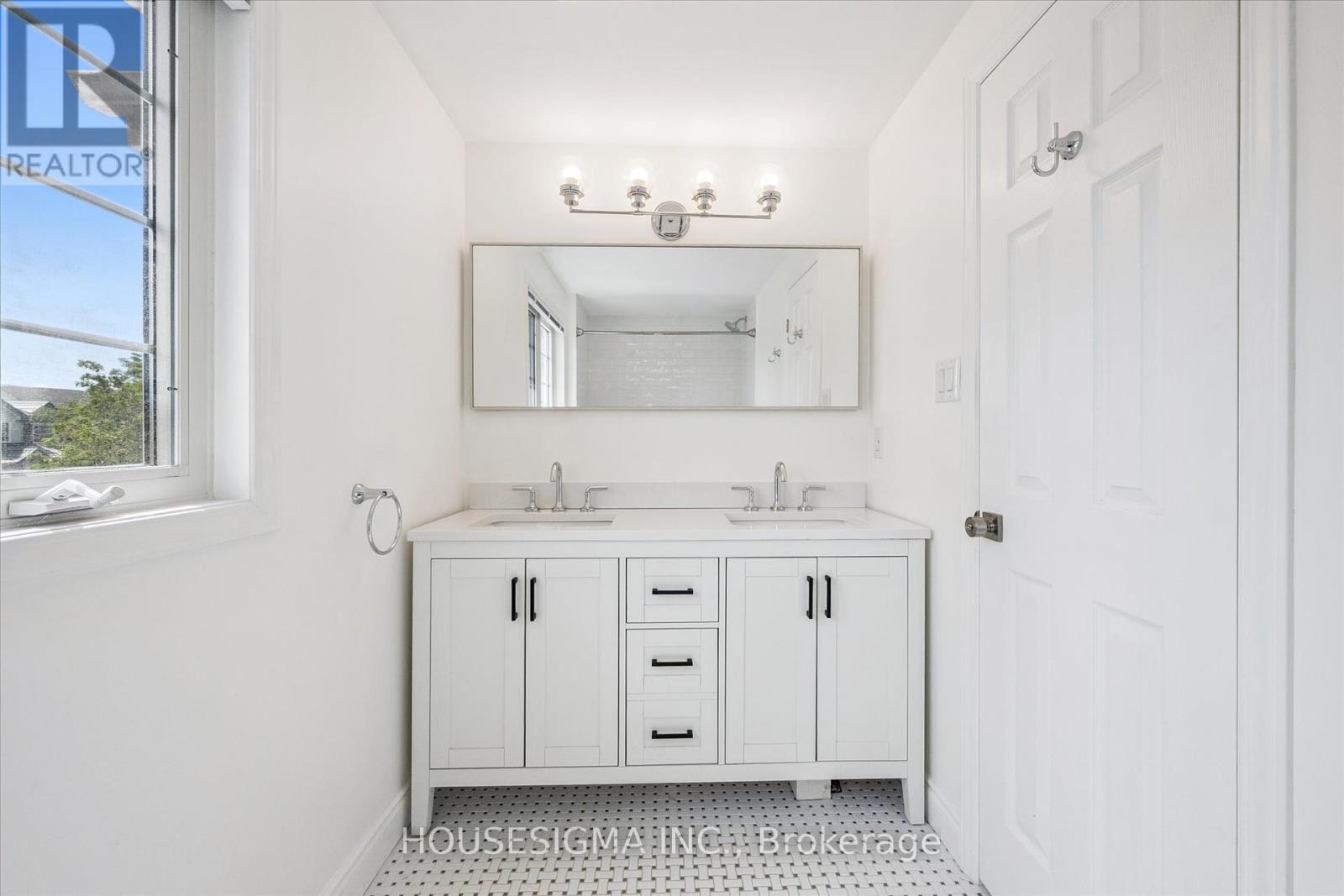 Photo 21 of 47 Marsh Crescent, Guelph ON