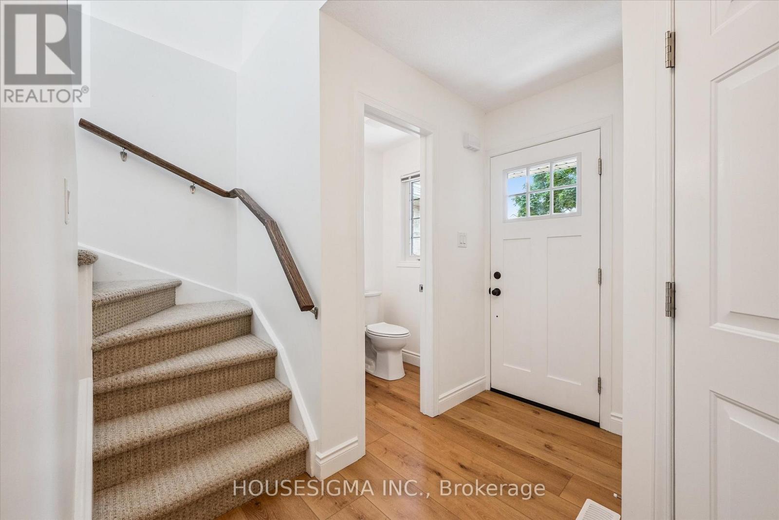 Photo 4 of 47 Marsh Crescent, Guelph ON