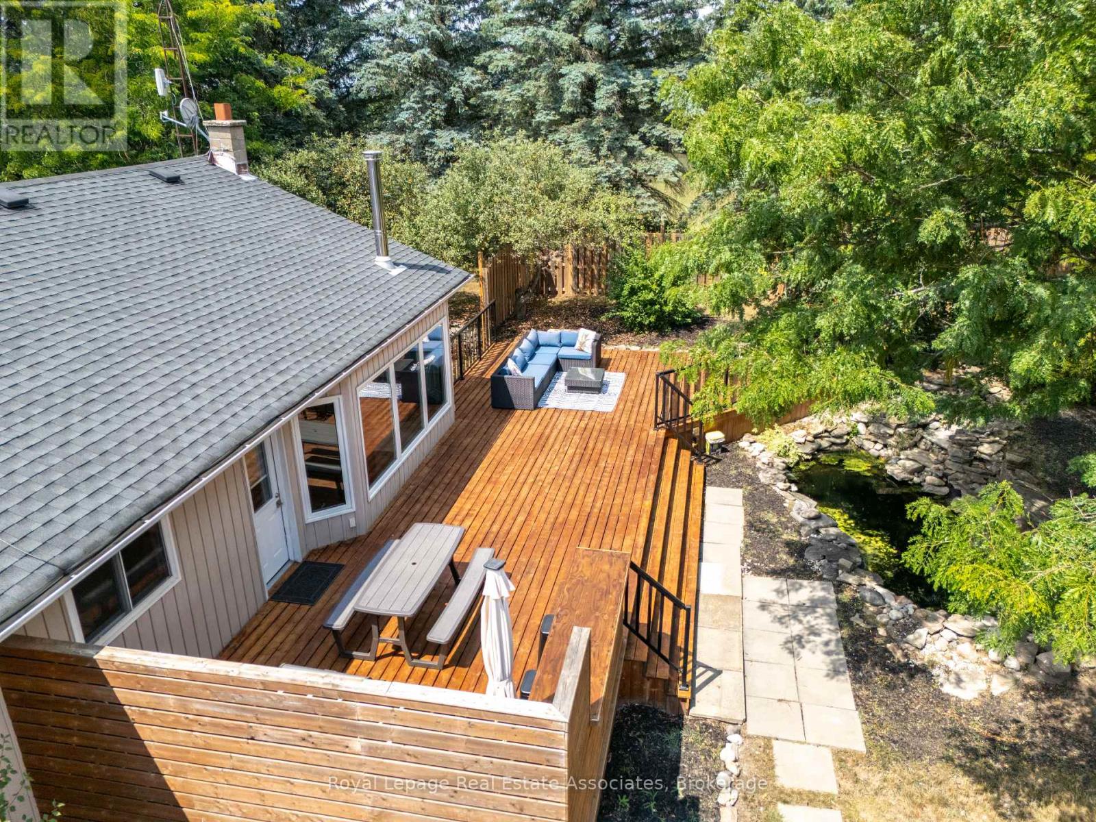 Photo 10 of 5527 Trafalgar Road, Erin ON