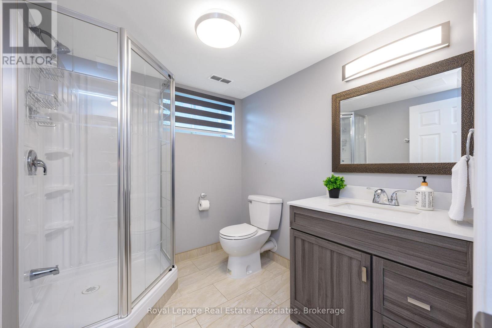Photo 39 of 5527 Trafalgar Road, Erin ON