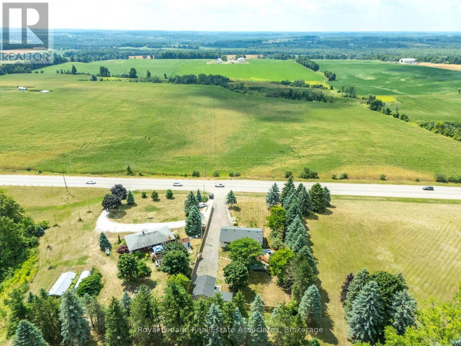 Photo 6 of 5527 Trafalgar Road, Erin ON